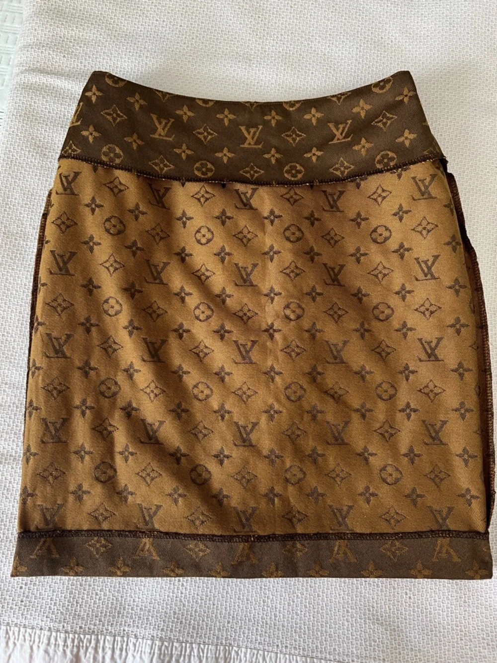 Custom tailor made Louis Vuitton Monogram Jacquard Pencil Skirt - Picture 6 of 12